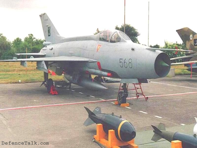PAF F-7P,s