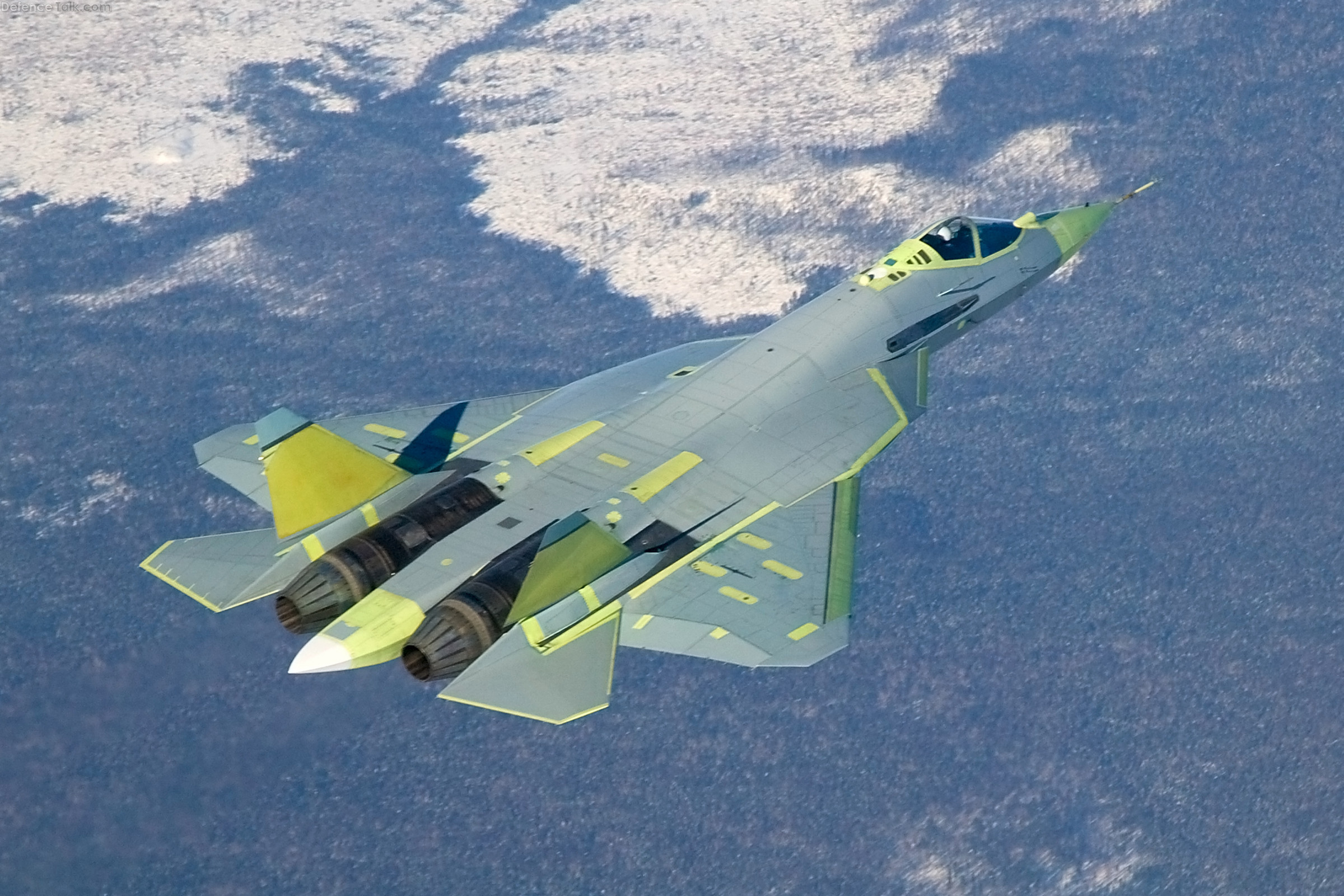 PAK-FA T-50 Flying