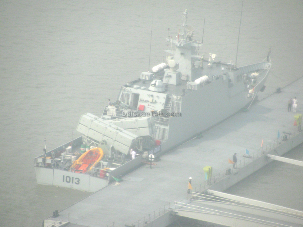 Pakistan Navy PNS Azmat with YJ83 SSM