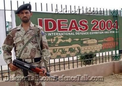 Pakistani soldier stands guard