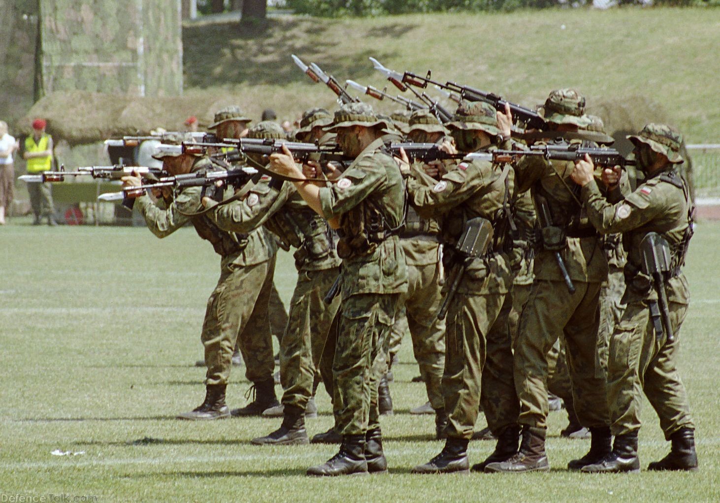 Polish Army troops