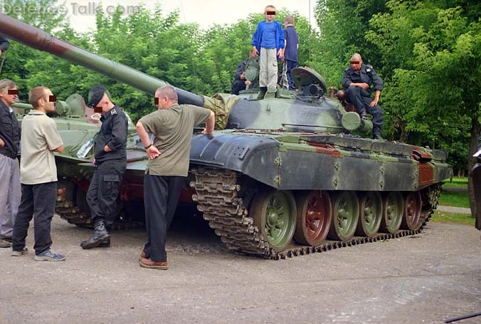 Polish T-72