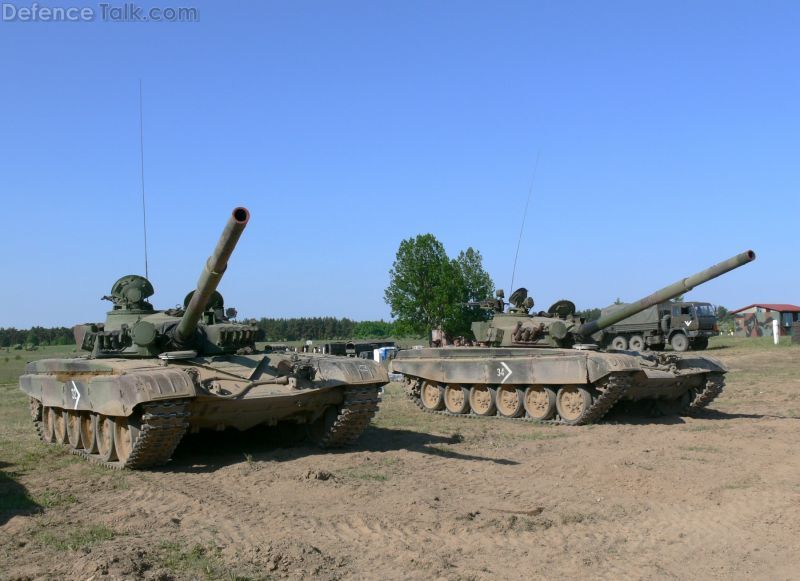 Polish T-72