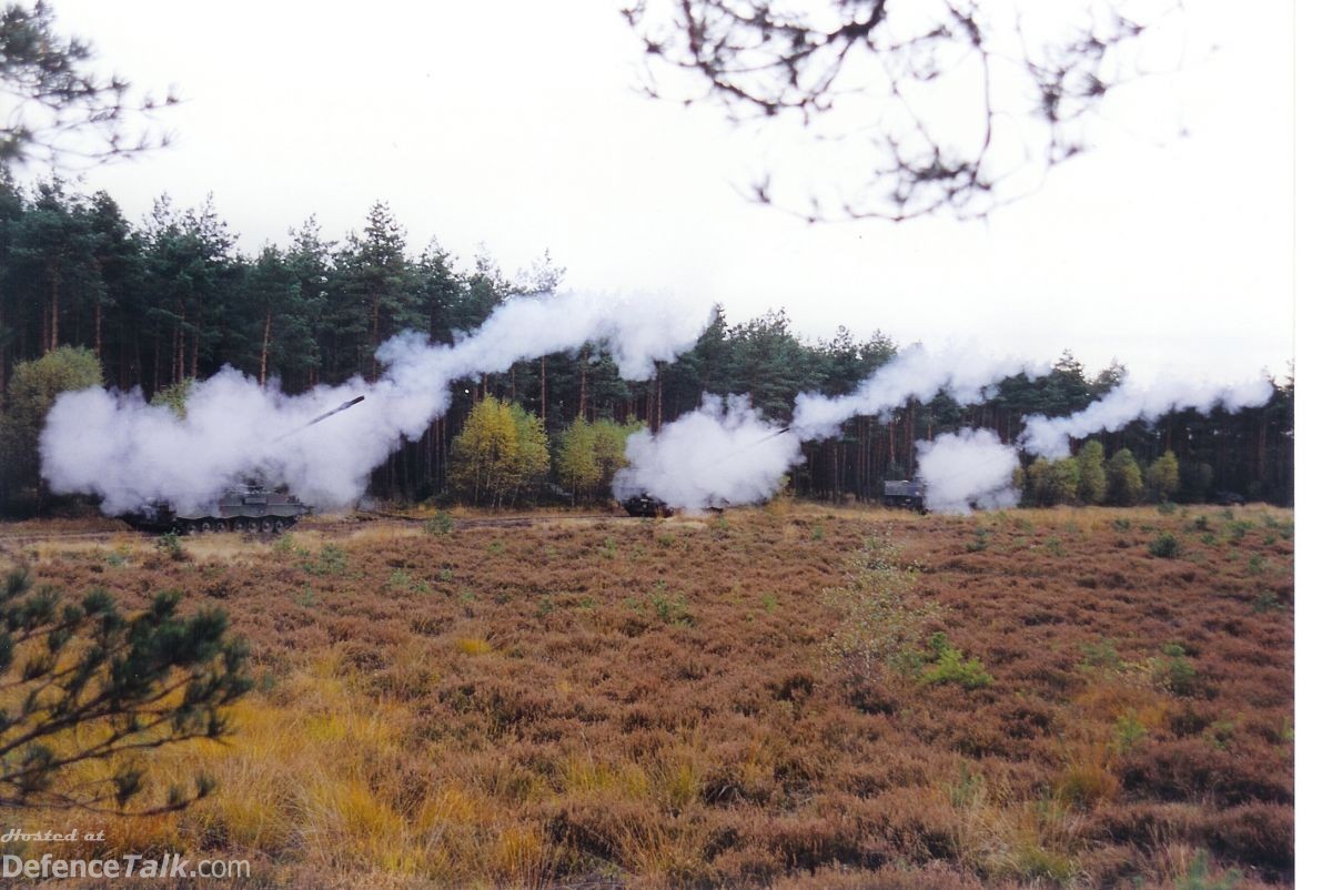 Pzh 2000 firing exercises