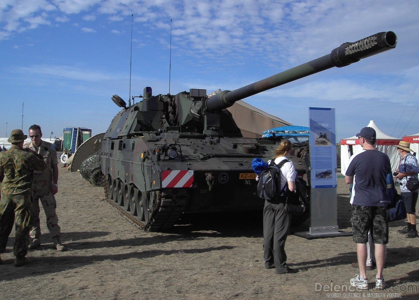 PZH2000 155mm SPH LanDef Exhibition at Avalon Air Show 2007