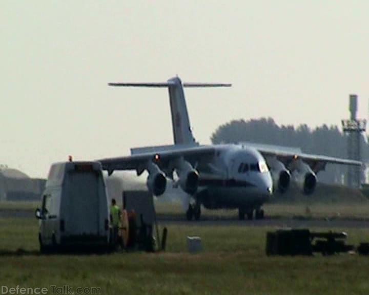 RAF  BAE 146-100  ZE700