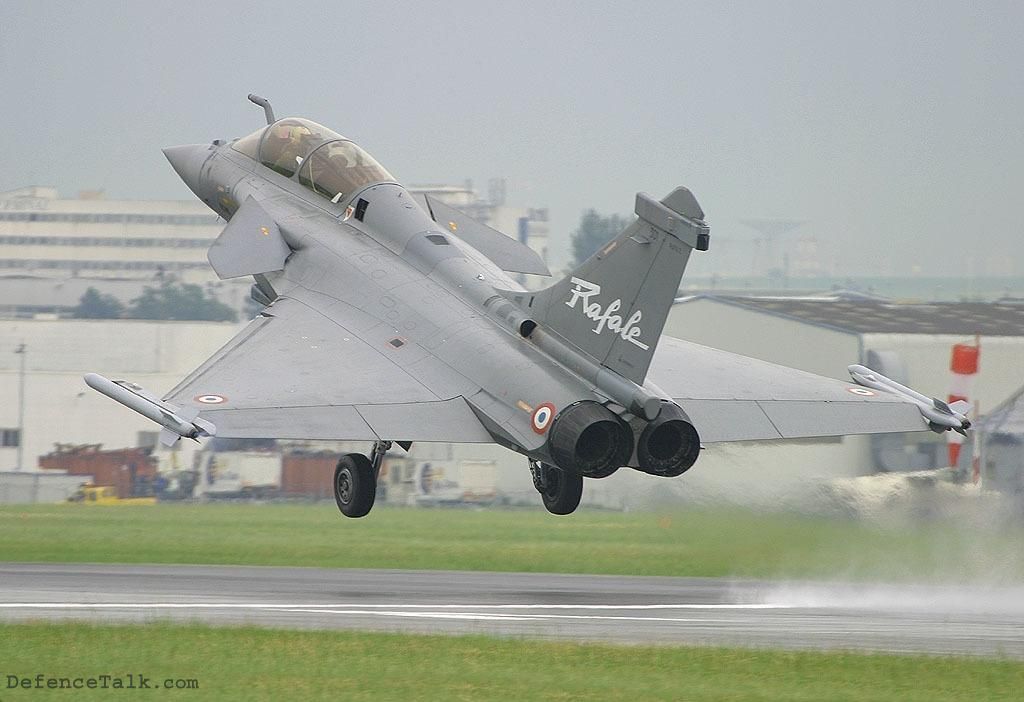 Rafale b01