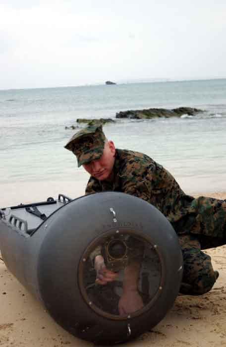 Recon Tests Diver Propulsion System 1