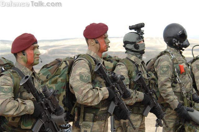 Red Berets (Bordo Bereliler) Special force