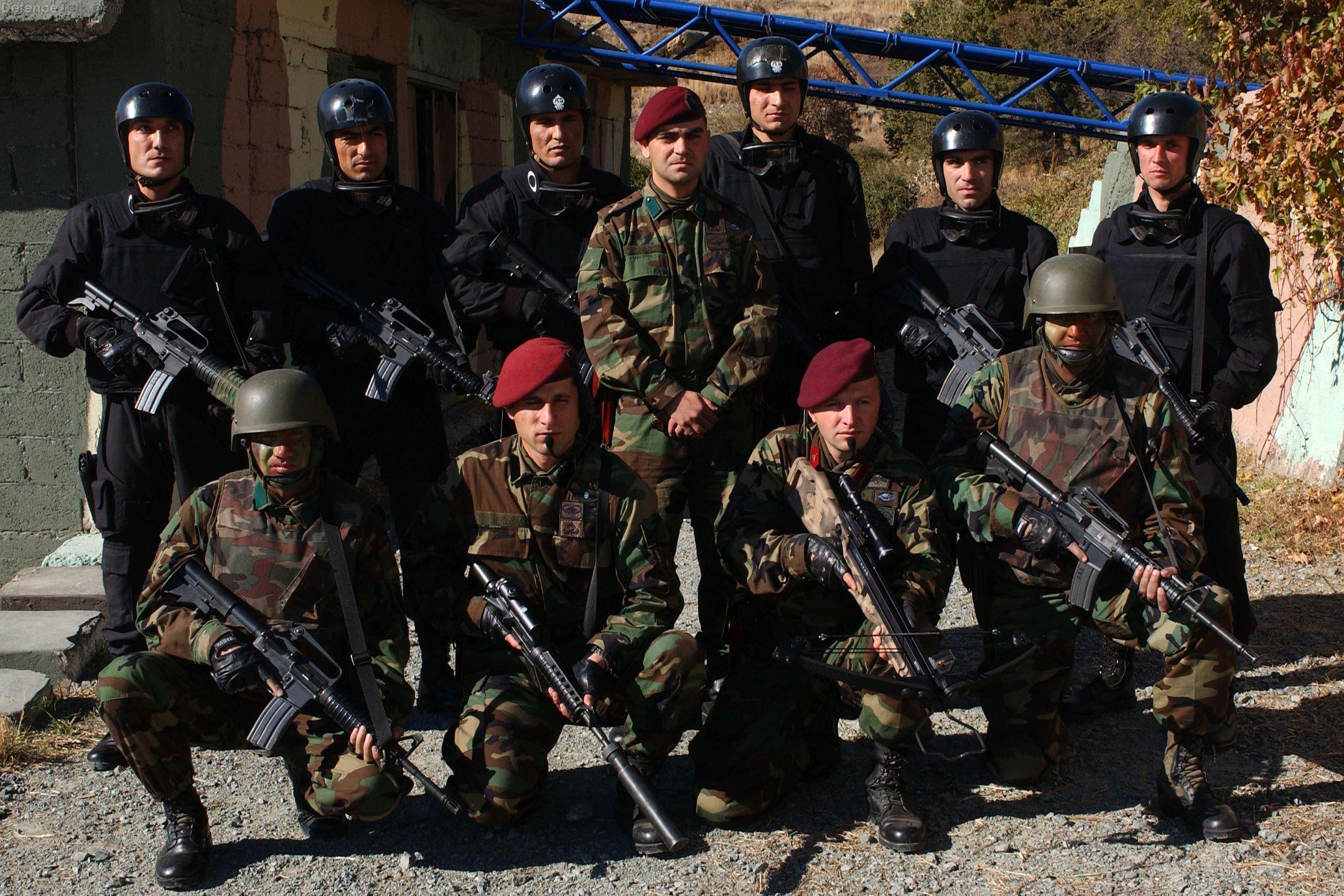 Red Berets - Bordo Bereliler