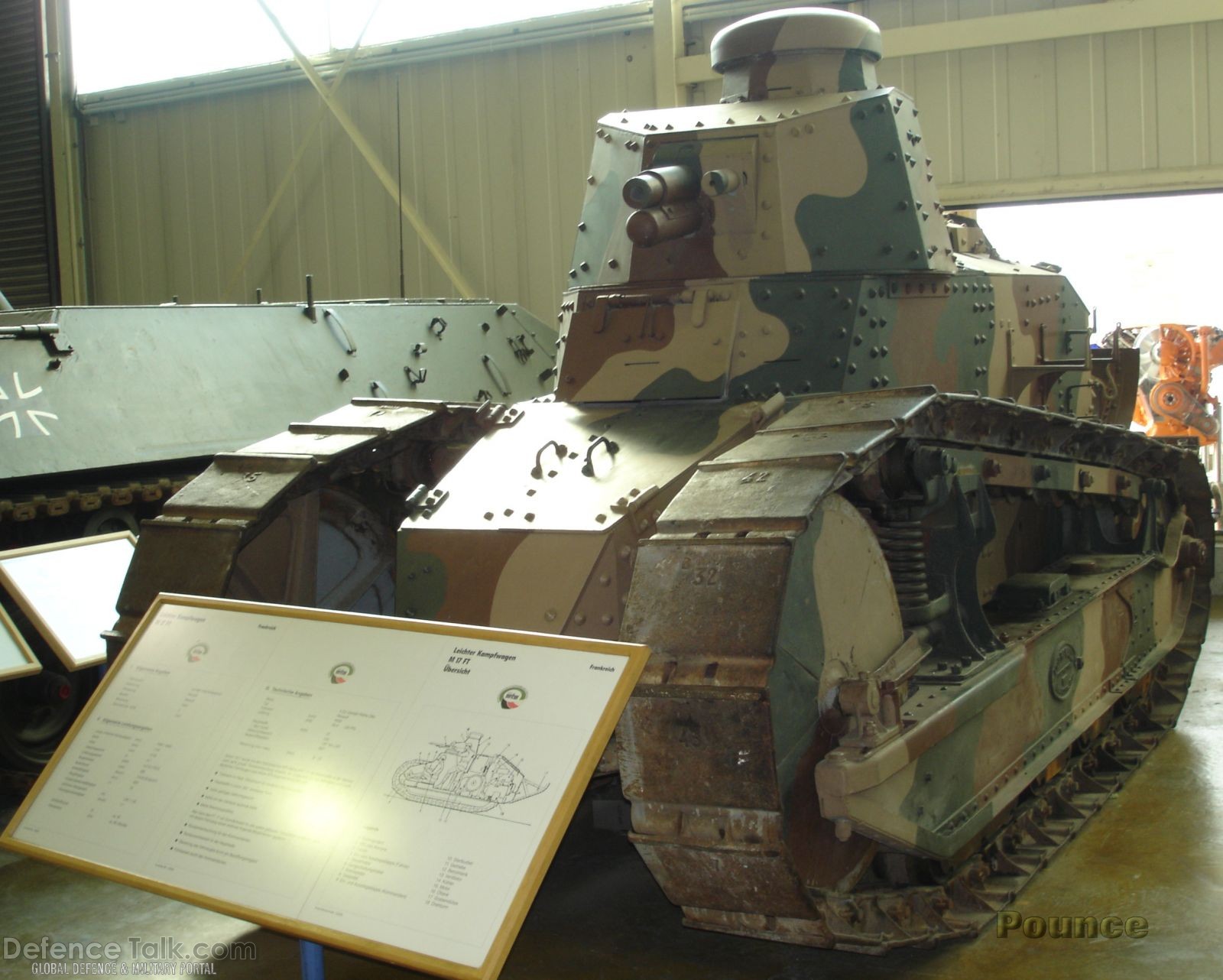 Renault FT-17