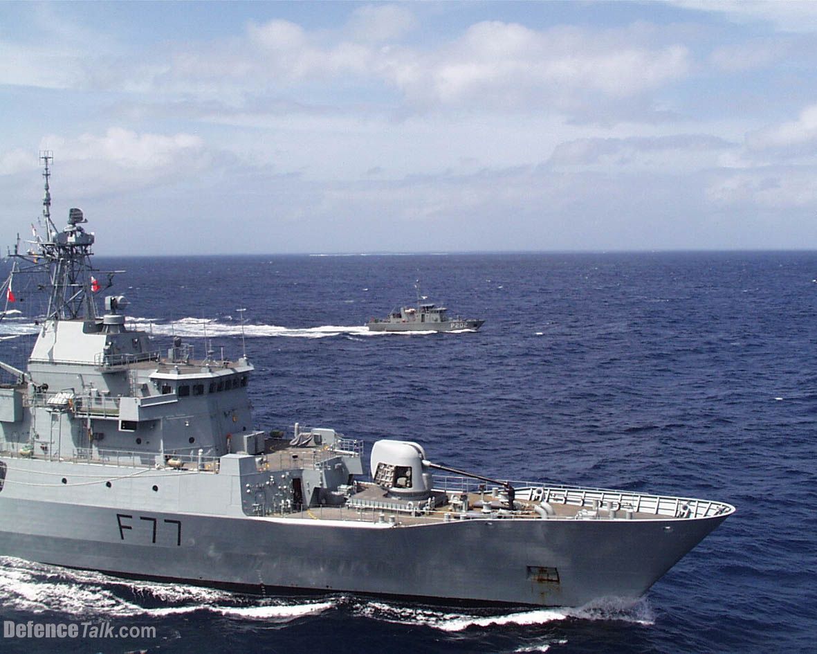 RNZN Frigates on exercise
