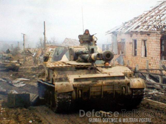 Russian army howitzer and war in Chechnya