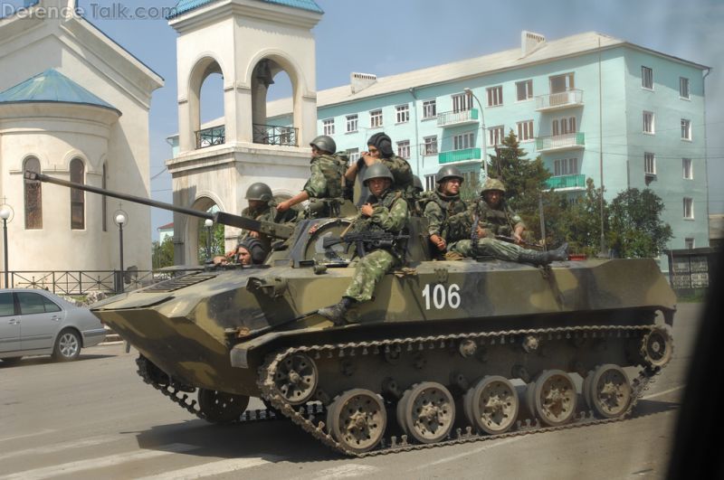 Russian troops, BMD-2