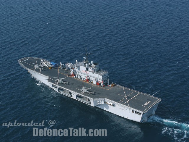 "San Marco" amphibious transport ship - Italian Navy