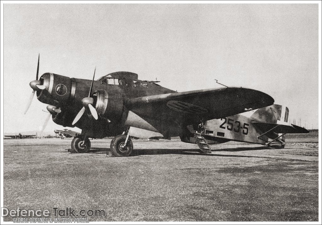 Savoia Marchetti SM-79 "SPARVIERO" - WWII Italian Royal Aviation