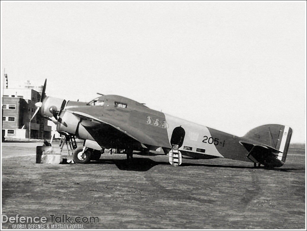 Savoia Marchetti SM-79 "SPARVIERO" - WWII Italian Royal Aviation