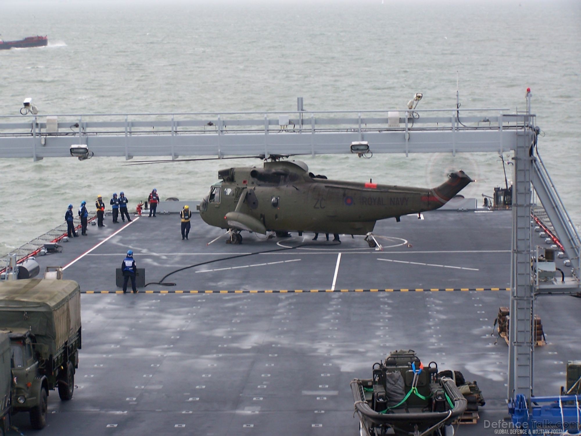 Sea King Helicopter Landing on LSD(A) Largs Bay