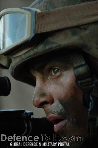 Security for advancing troops - Military Operation in Urban Terrain (MOUT)