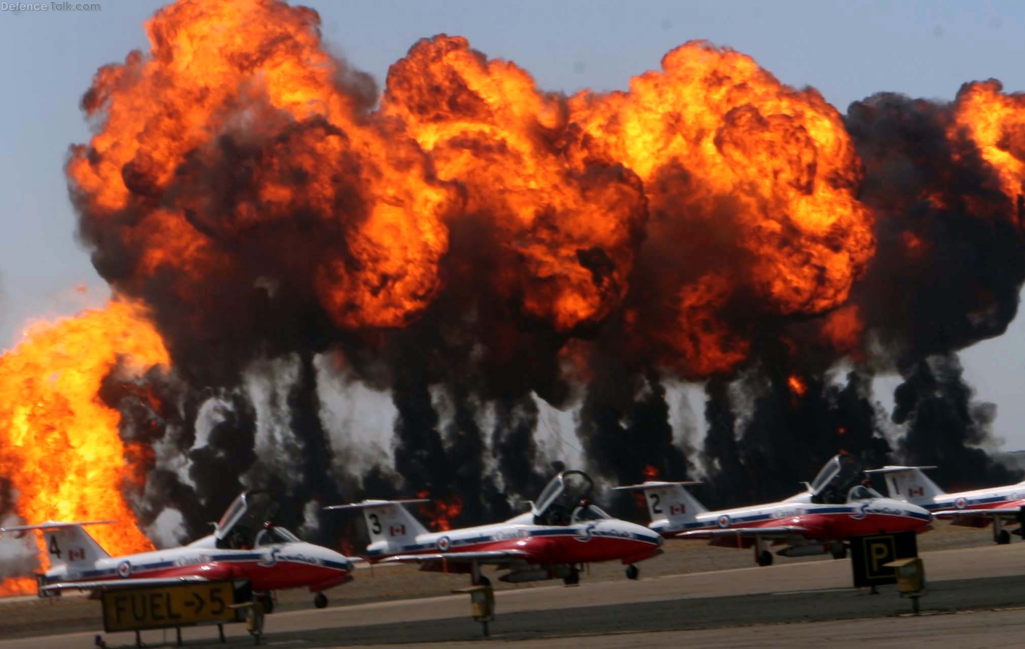 Snowbirds and Fire - Miramar 2010