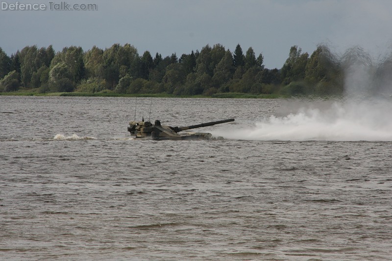 Sprut-SD firing from river