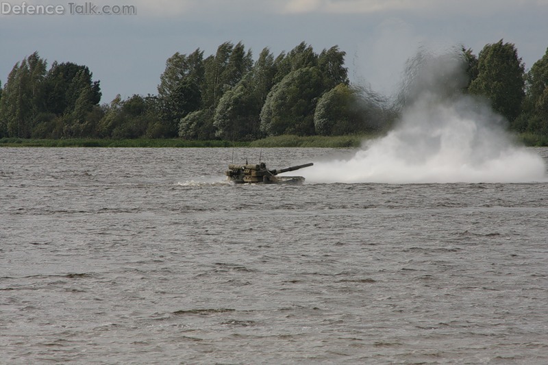 Sprut-SD river crossing