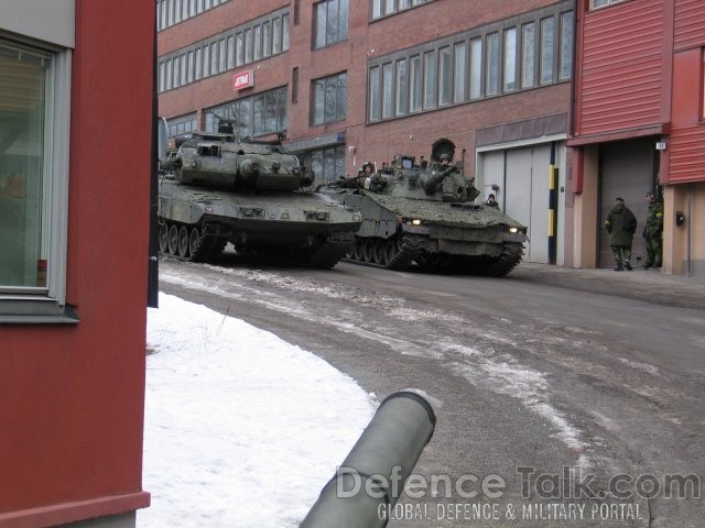 Strv 122 and CV9040 - Swedish Army