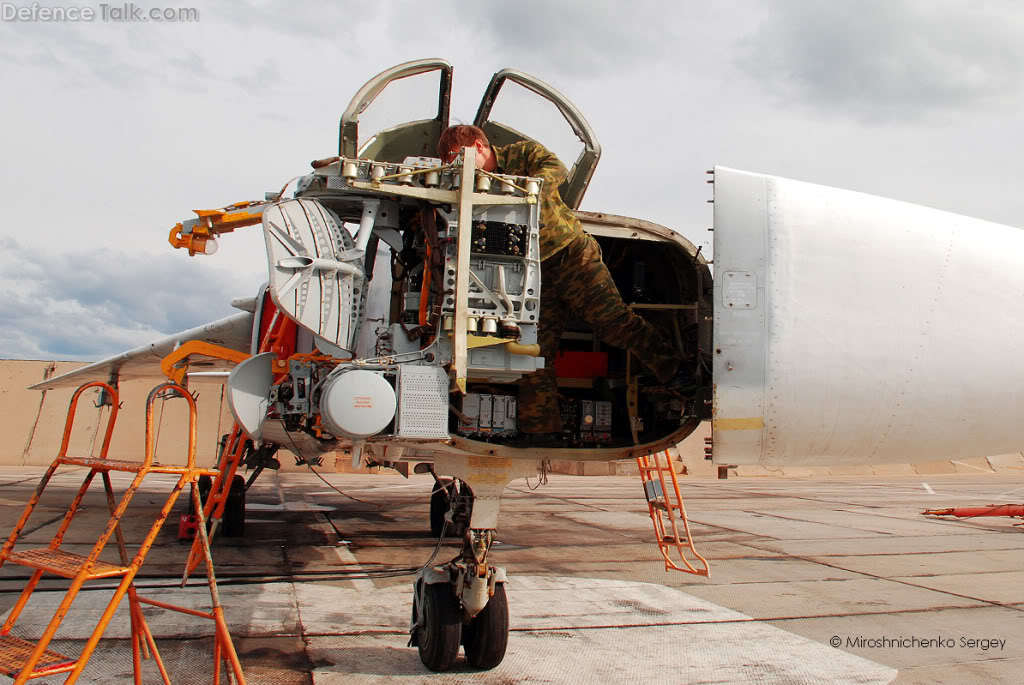 Su-24M nosecone open