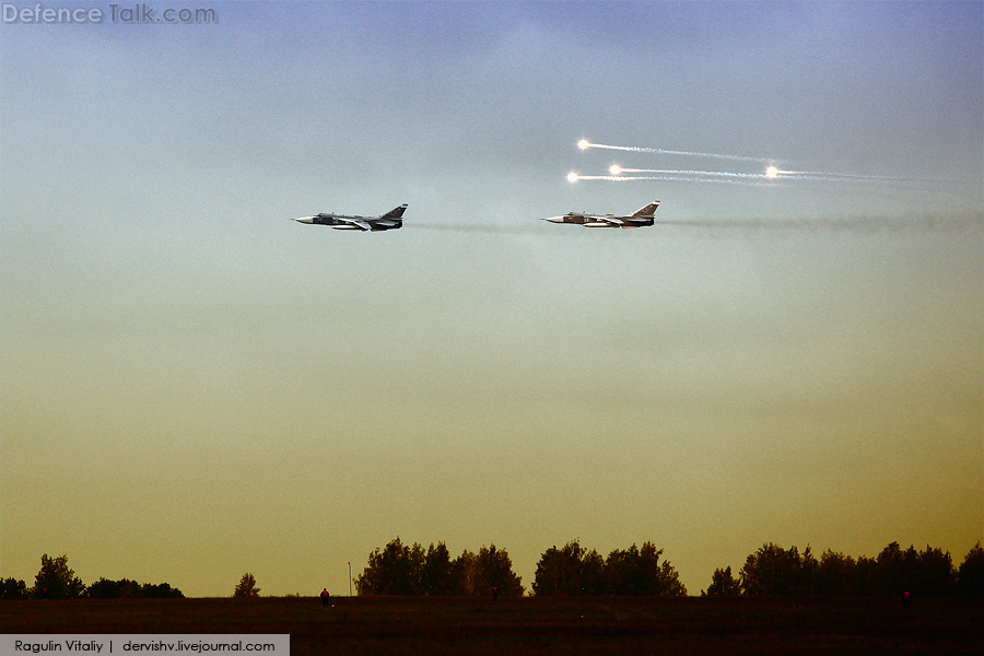 Su-24s in flight