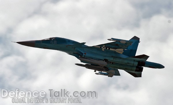 Su-32 - MAKS 2007 Air Show