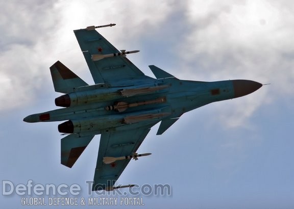 Su-32 - MAKS 2007 Air Show