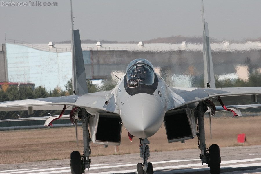 Su-35BM 902