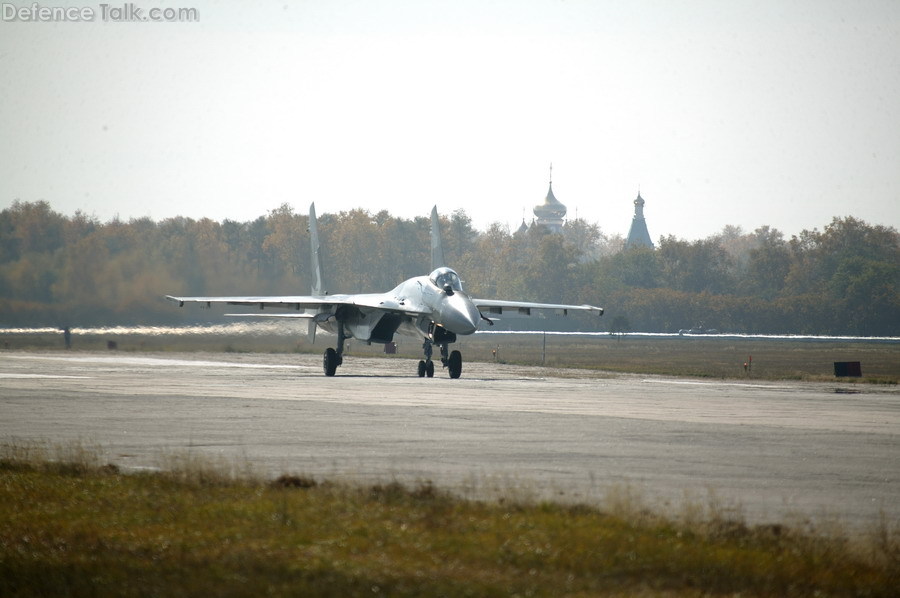 Su-35BM 902