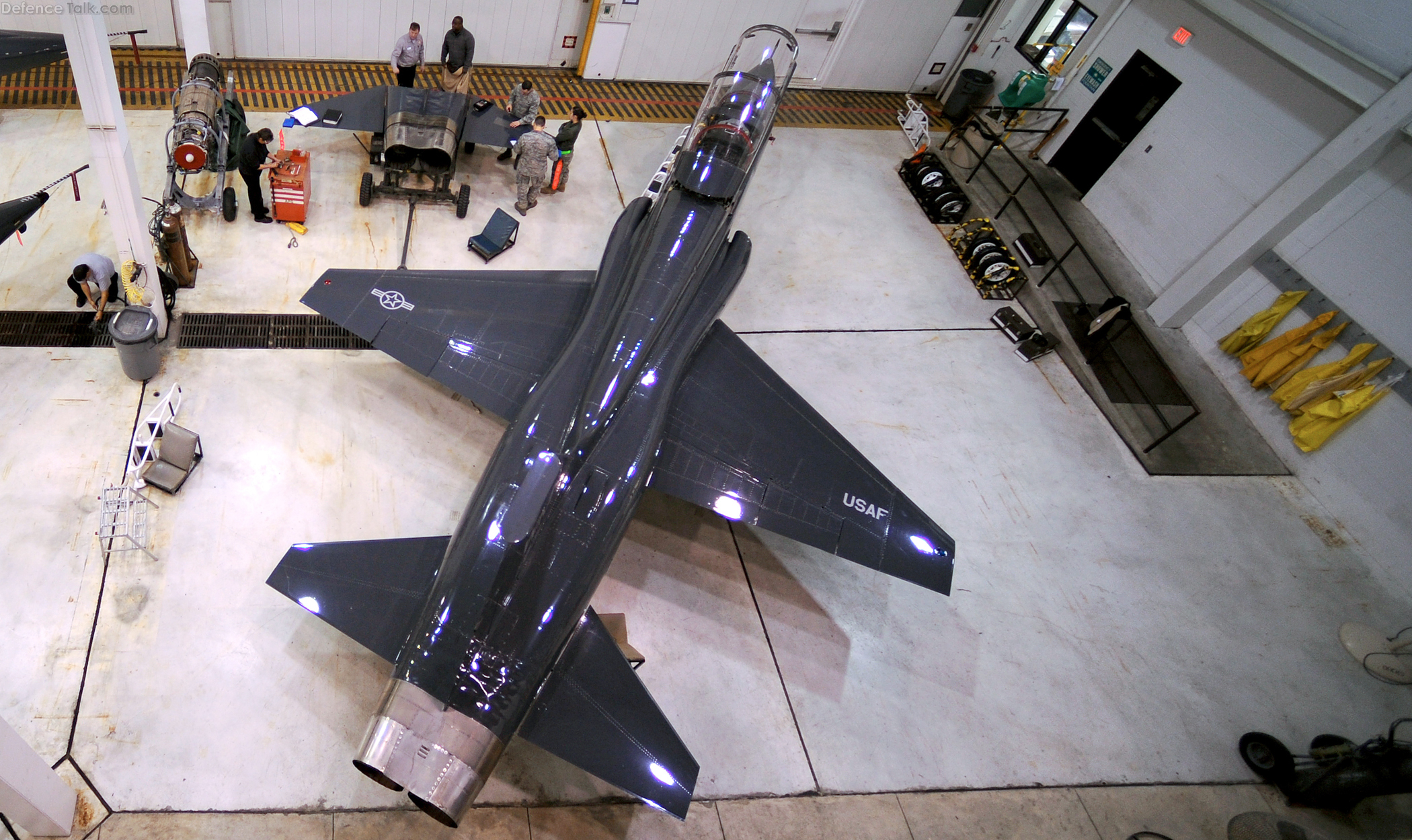 T-38 Talon Crew chiefs and maintainers