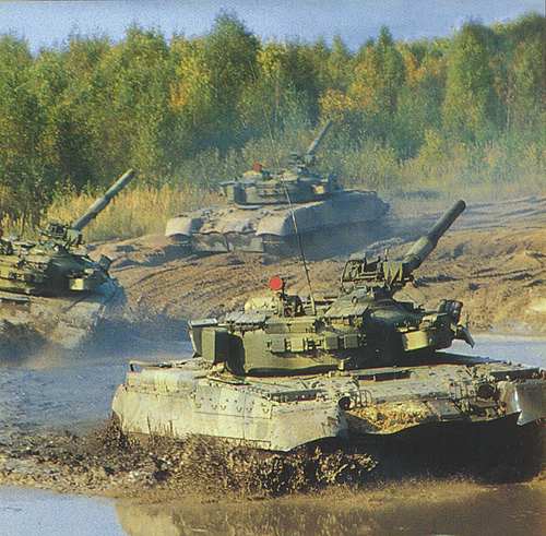 T 80 MAIN BATTLE TANK, RUSSIA.