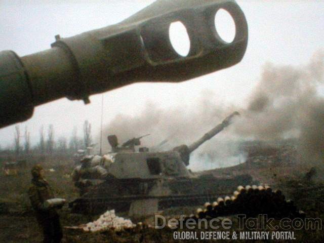 Tanks firing, Russian Army in Chechnya War