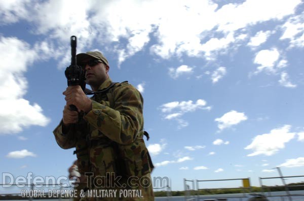 Training onboard the USS Valley Forge - RIMPAC 2006