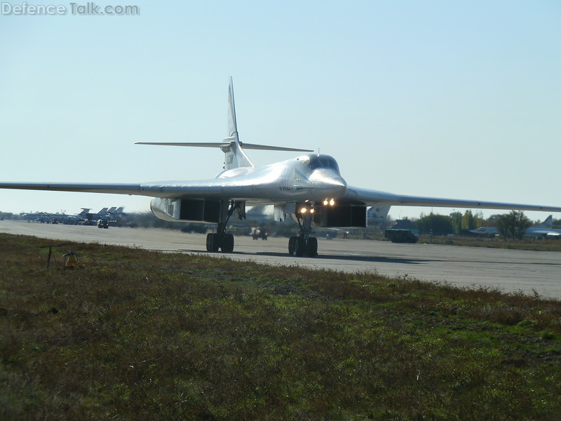 Tu-160 taking off