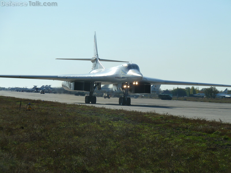 Tu-160 taking off