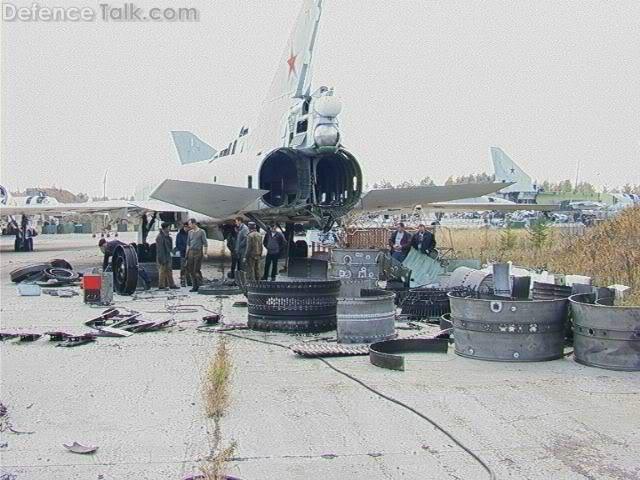 Tu-22M and engines, scrapyard