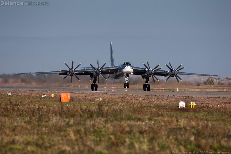 Tu-95MS taking off