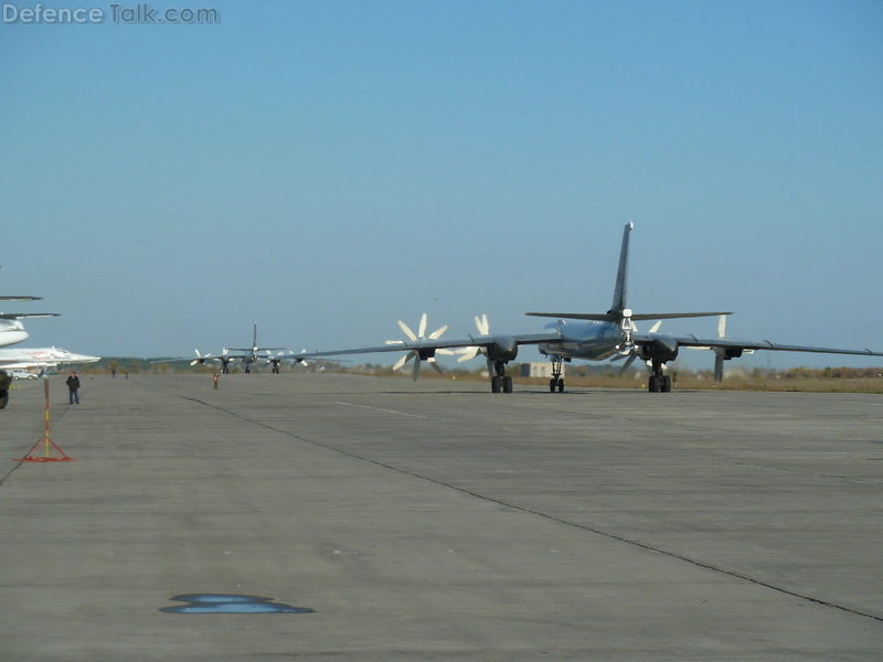 Tu-95MS taking off