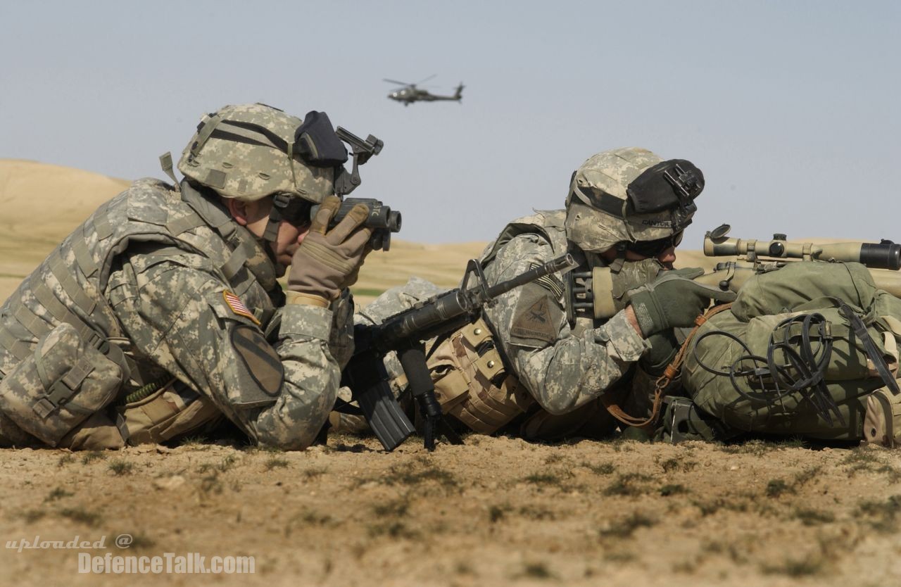 Two U.S. Army soldiers  - Operation Iraqi Freedom