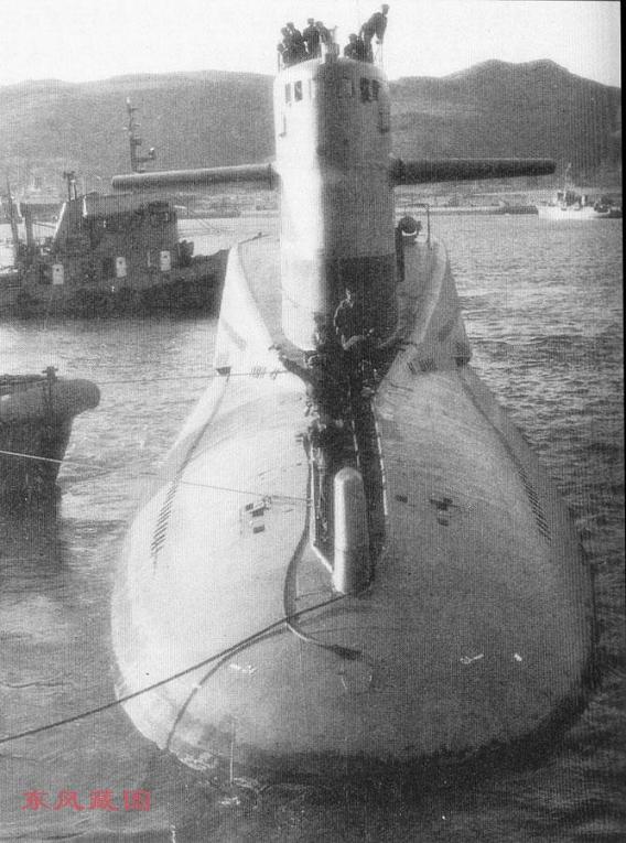 type 092 (Xia class)  SSBN