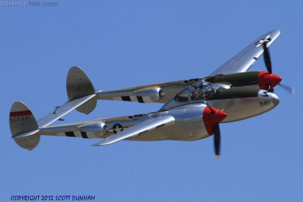 US Army Air Corps P-38 Lightning Fighter Aircraft