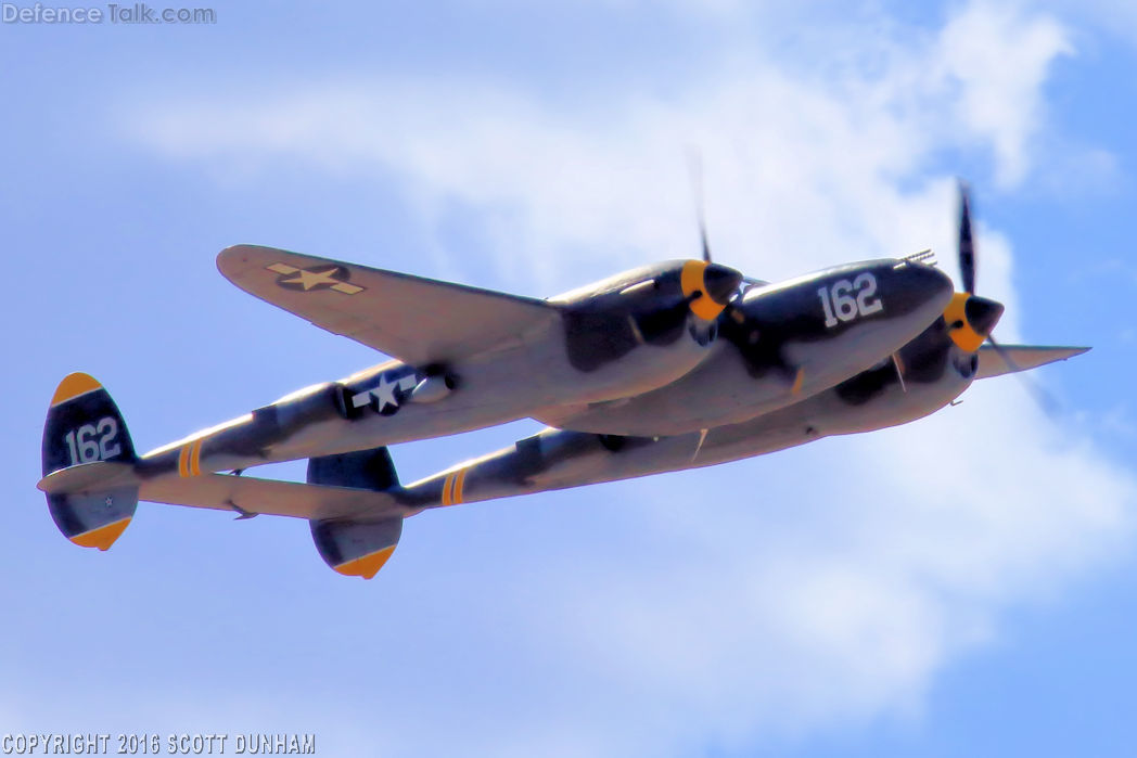 US Army Air Corps P-38 Lightning Fighter Aircraft