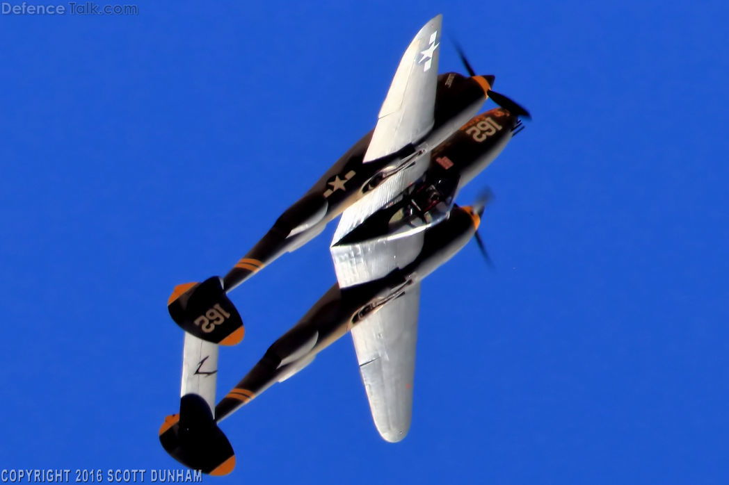 US Army Air Corps P-38 Lightning Fighter Aircraft