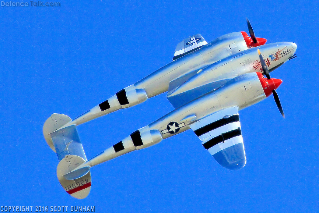 US Army Air Corps P-38 Lightning Fighter Aircraft