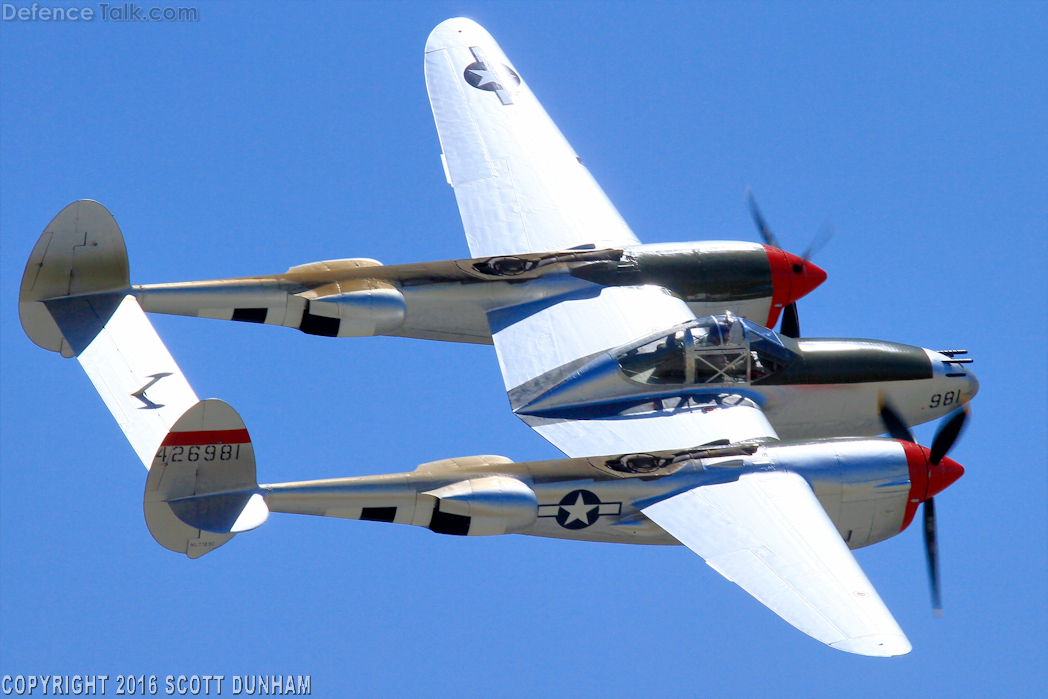 US Army Air Corps P-38 Lightning Fighter Aircraft