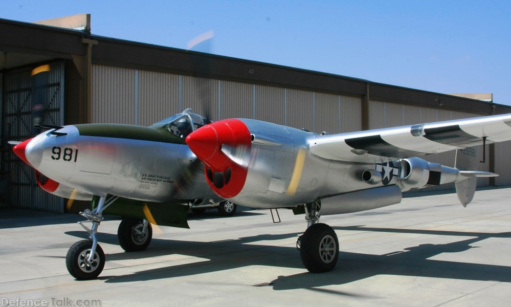 US Army Air Corps P-38 Lightning Fighter